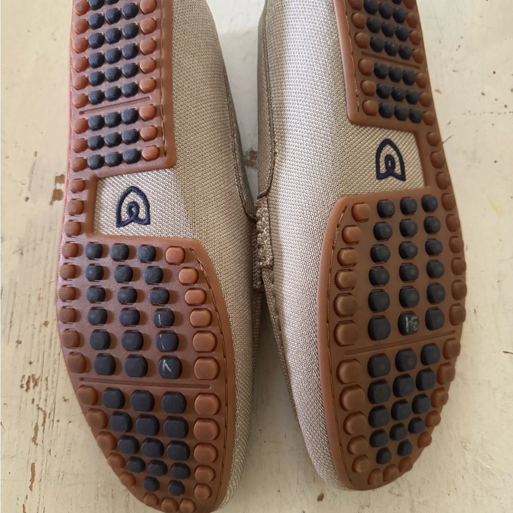 Rothy’s Men’s The Driving Loafer NWOT size 11.5. Tan - Picture 3 of 8